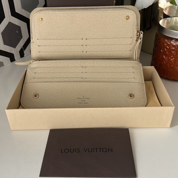 Louis Vuitton Zippy Damir Azur Canvas Insolite Wallet - Picture 3 of 11